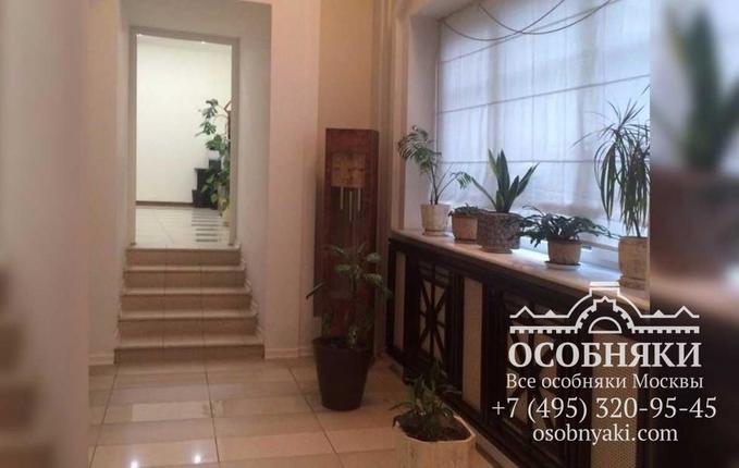 в Сеченовском переулке, 6С1, площадь 977 м