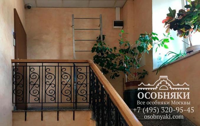 на Старой Басманной улице, 38, площадь 1365 м