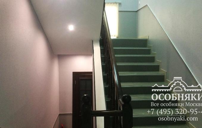 на улице Бурденко, 11, площадь 755 м