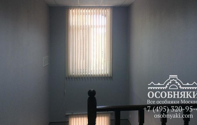 на улице Бурденко, 11, площадь 755 м