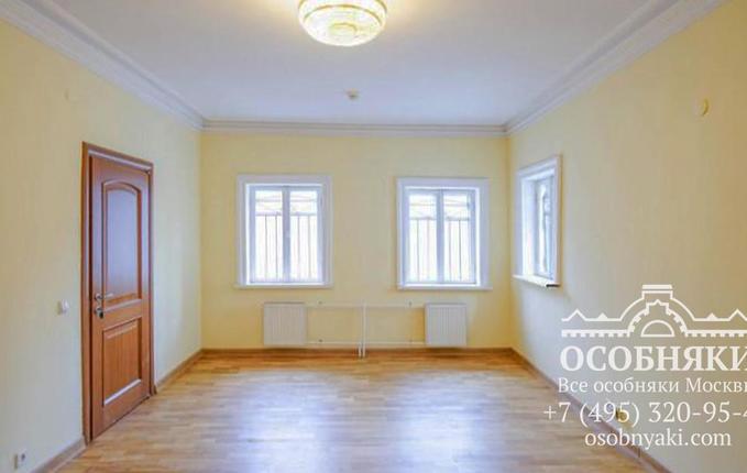 в Трубниковском переулке, 15, площадь 1008 м