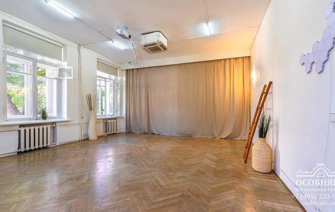 на Садовнической улице, 78, площадь 1204 м