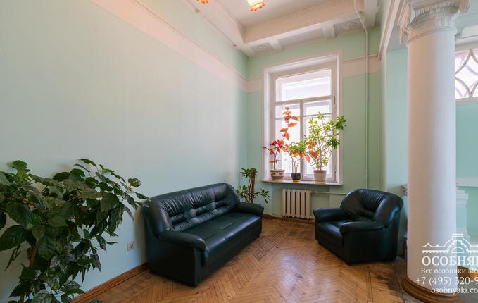 на Садовнической улице, 78, площадь 1204 м