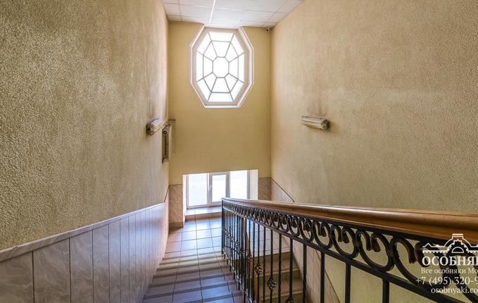 на Садовнической улице, 78, площадь 1204 м