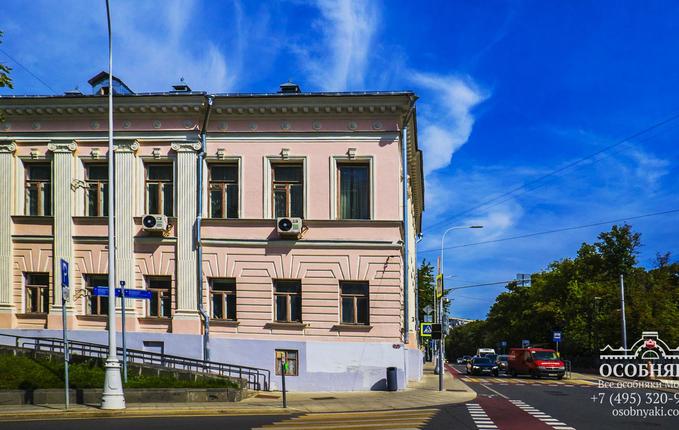 на Покровском бульваре, 16, площадь 607 м