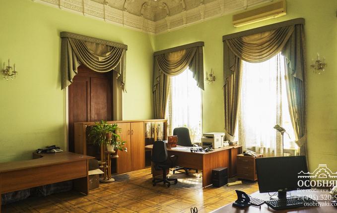 на Покровском бульваре, 16, площадь 607 м