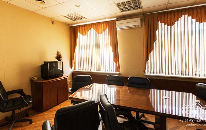 в Звонарском, 5, площадь 1655 м