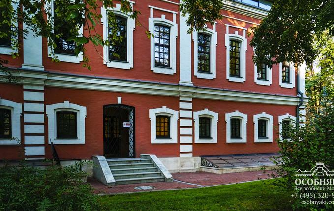 на Тверской, 5, площадь 2240 м