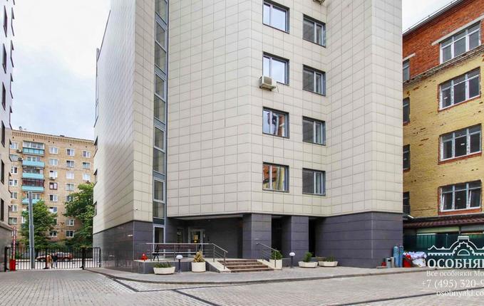 на 2-й Брестской улице, 32, площадь 1395 м