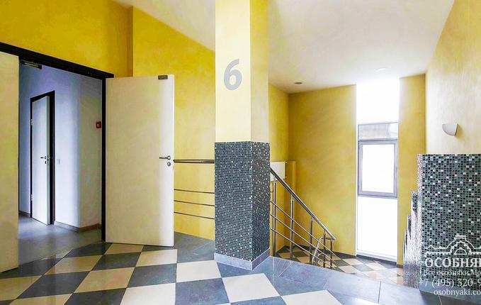 на 2-й Брестской улице, 32, площадь 1395 м