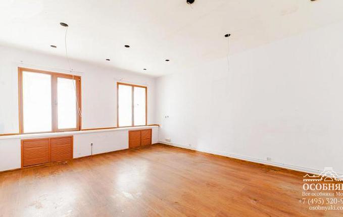 на Николоямской, 49с2, площадь 1108 м