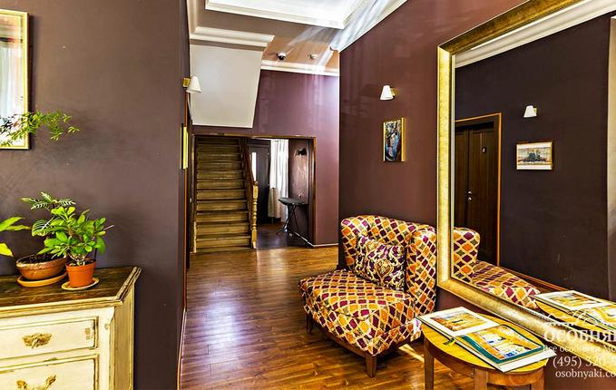 в Старопименовском переулке, 11, площадь 400 м