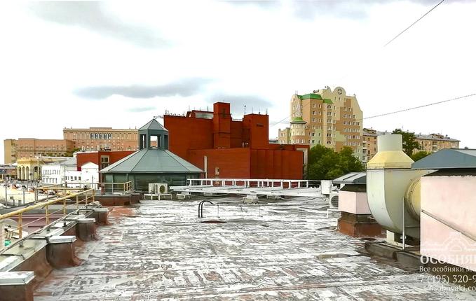 в Большом Дровяном переулке, 7, площадь 2310 м