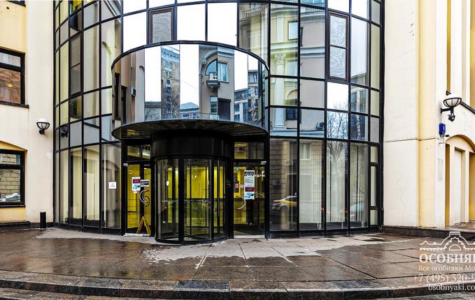 в 1-м Гончарном переулке, 8, площадь 4775 м