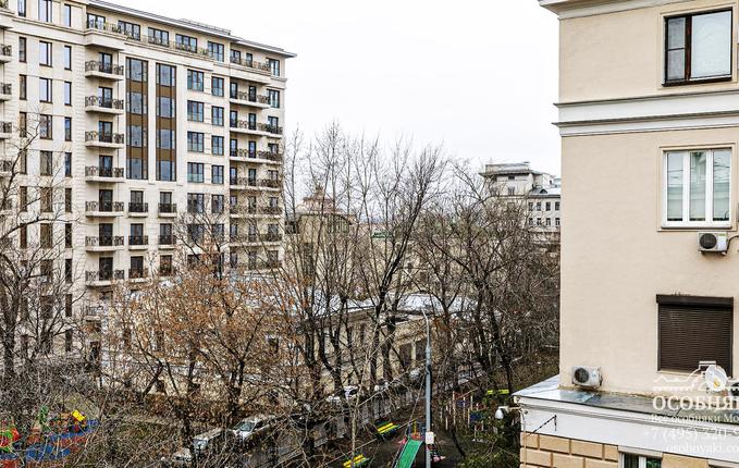 в 1-м Гончарном переулке, 8, площадь 4775 м