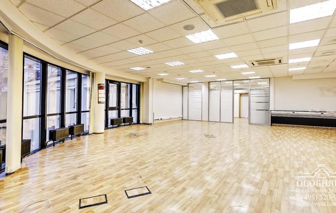 в 1-м Гончарном переулке, 8, площадь 4775 м