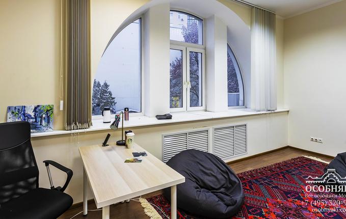 в 3-м Монетчиковском переулке, 4, площадь 2900 м