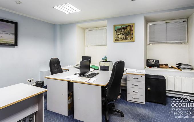 в 3-м Монетчиковском переулке, 4, площадь 2900 м