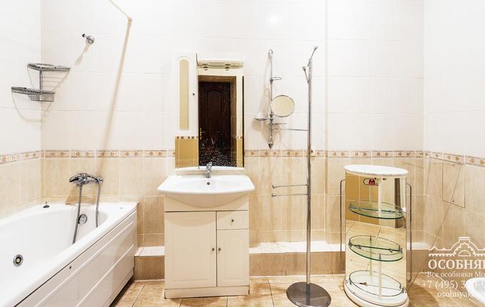 на Большой Грузинской улице, 38, площадь 774 м