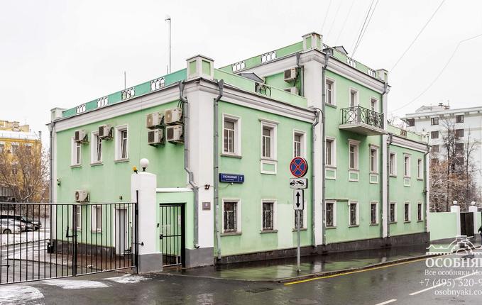 в Басманном переулке, 7, площадь 805 м