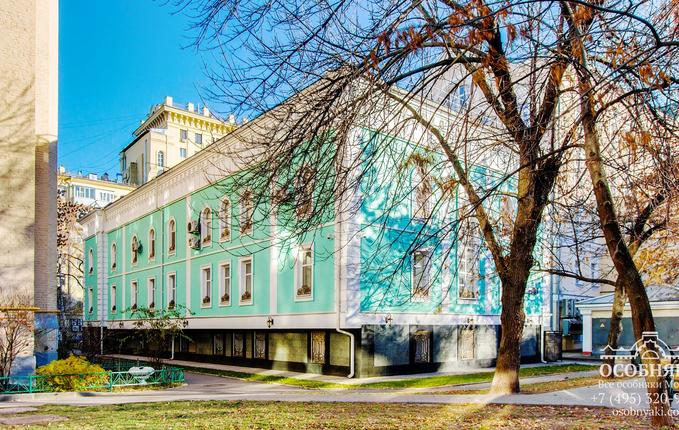 на Смоленской-Сенной площади, 27, площадь 1639 м