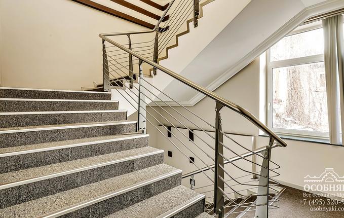 на Покровке, 27с6, площадь 870 м