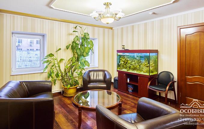 в Малом Татарском переулке, 3, площадь 1009 м