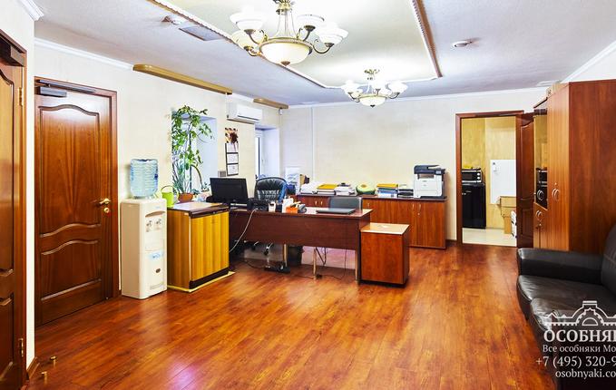 в Малом Татарском переулке, 3, площадь 1009 м