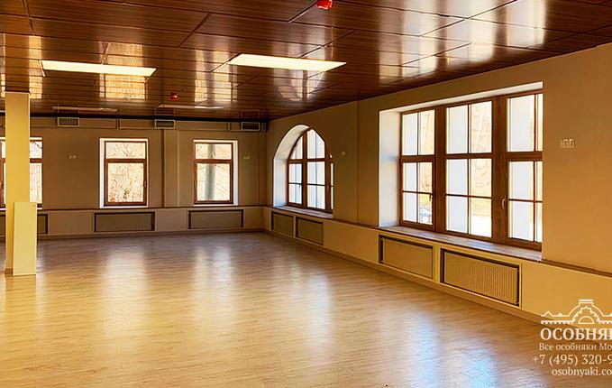 на улице Сергия Радонежского, 7с5, площадь 550 м