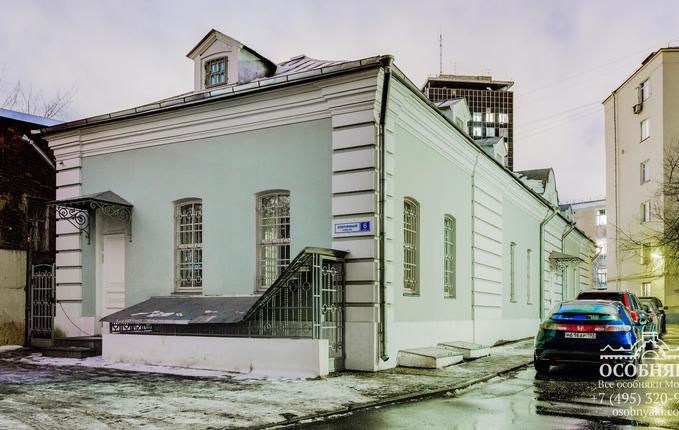 в Колпачном переулке, 6, площадь 608 м