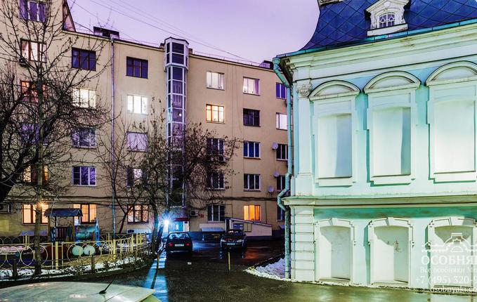 в Колпачном переулке, 6, площадь 608 м