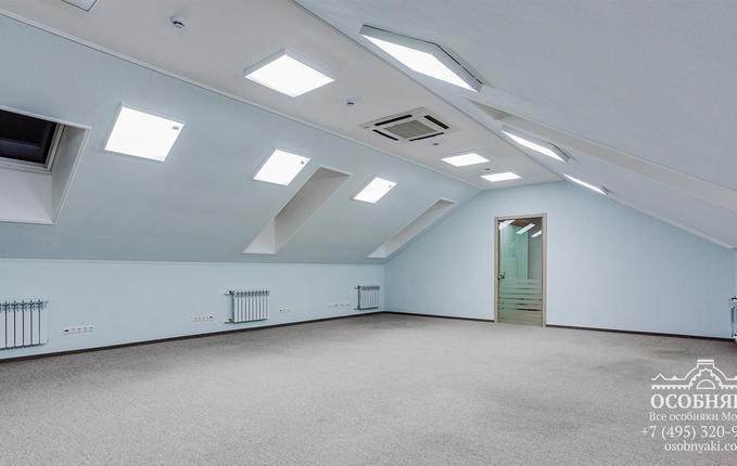 в Колпачном переулке, 6, площадь 608 м