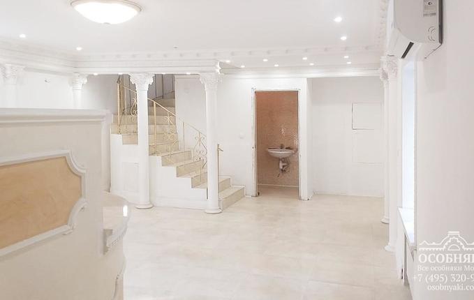 на Цветном бульваре, 25с11, площадь 140 м