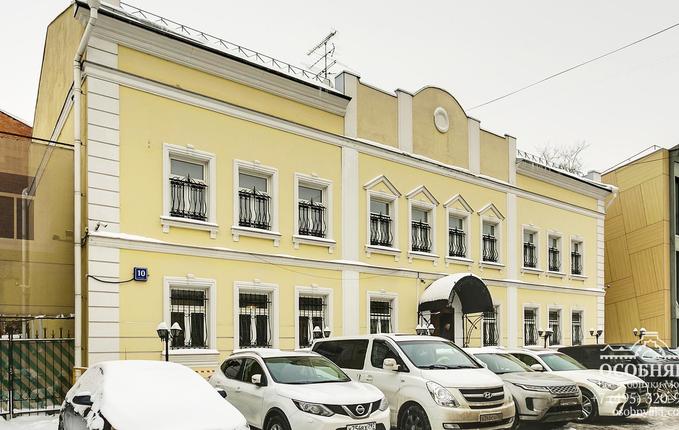 в Климентовском переулке, 10, площадь 1001 м