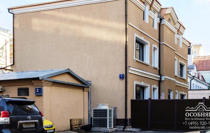 в Большом Палашевском переулке, 9, площадь 450 м