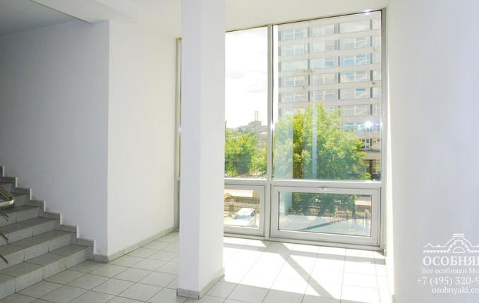 на Нижней Красносельской, 5с5, площадь 1244 м