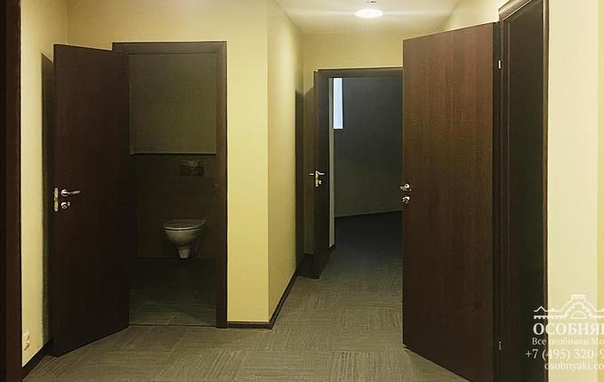 во 2-м Крутицком переулке, 18, площадь 1695 м