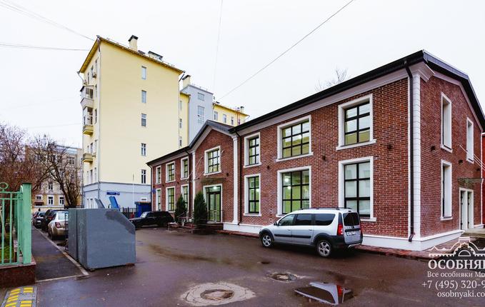 на 1-й Миусской улице, 20, площадь 985 м