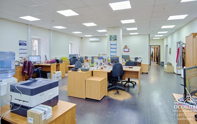 на Большой Грузинской улице, 36, площадь 902 м