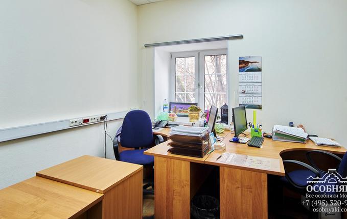 на Большой Грузинской улице, 36, площадь 902 м