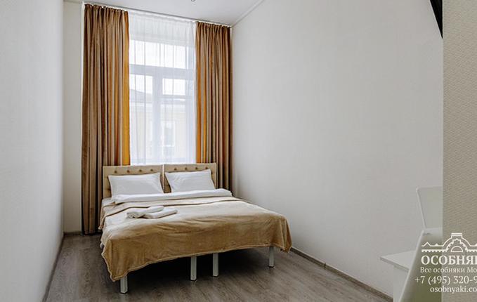 в Большом Тишинском переулке, 8, площадь 1178 м