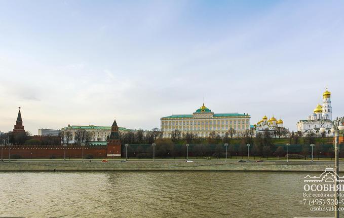 на Софийской набережной, 16, площадь 865 м