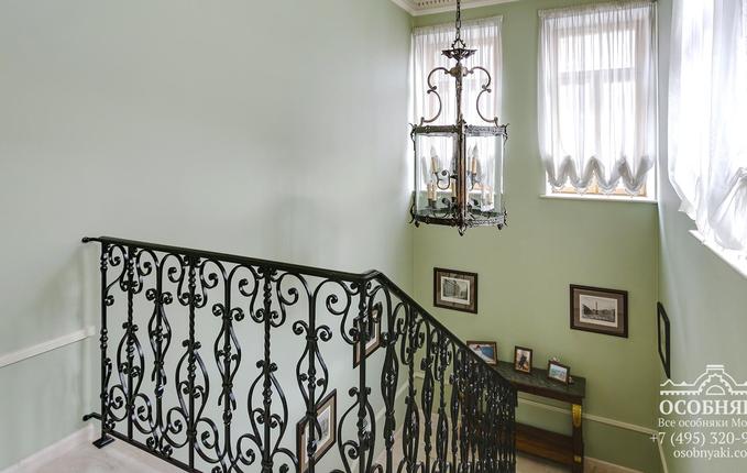 на Софийской набережной, 16, площадь 865 м