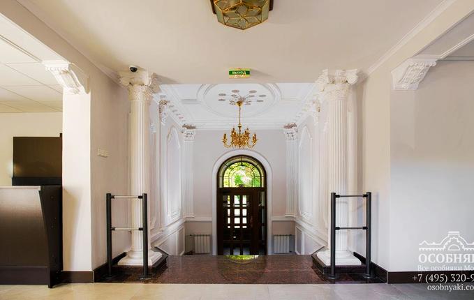 в Большом Каретном, 20, площадь 3226 м