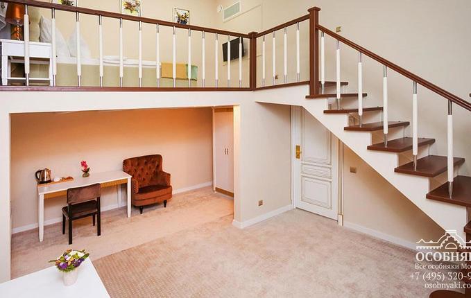 в Дмитровском переулке, 3, площадь 2400 м