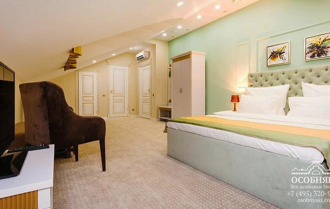 в Дмитровском переулке, 3, площадь 2400 м