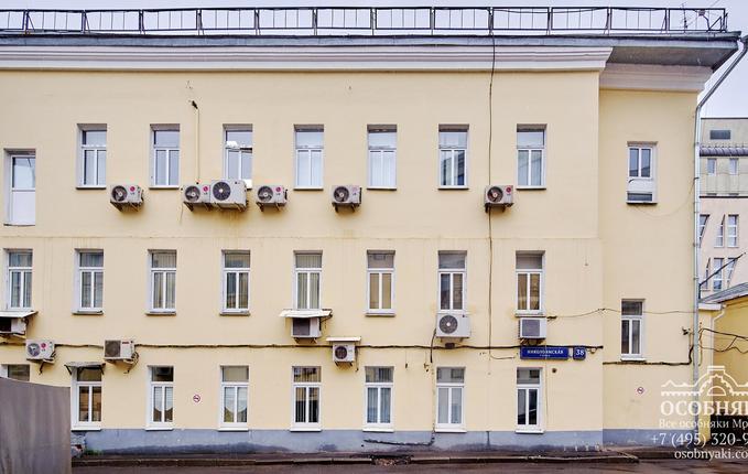 на Николоямской, 38, площадь 1874 м