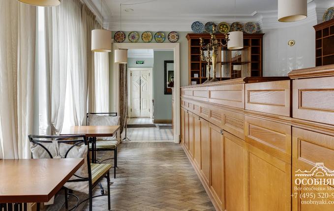 на Станиславского, 15, площадь 793 м