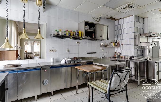 на Станиславского, 15, площадь 793 м