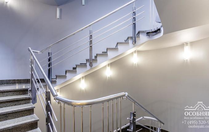 в 3-м Кадашёвском переулке, 8, площадь 1619 м